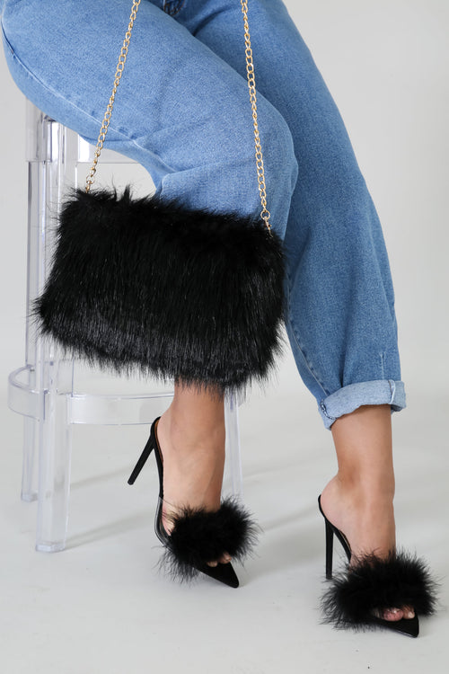Furry Heels | GitiOnline